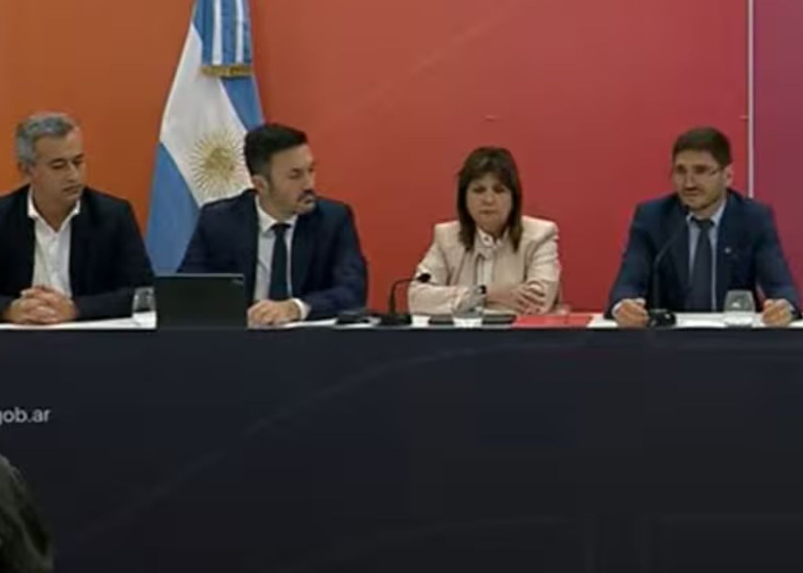 Patricia Bullrich puso en marcha el Comité de Crisis: “No vamos a dejar que Rosario sea una tierra de narcoterroristas”